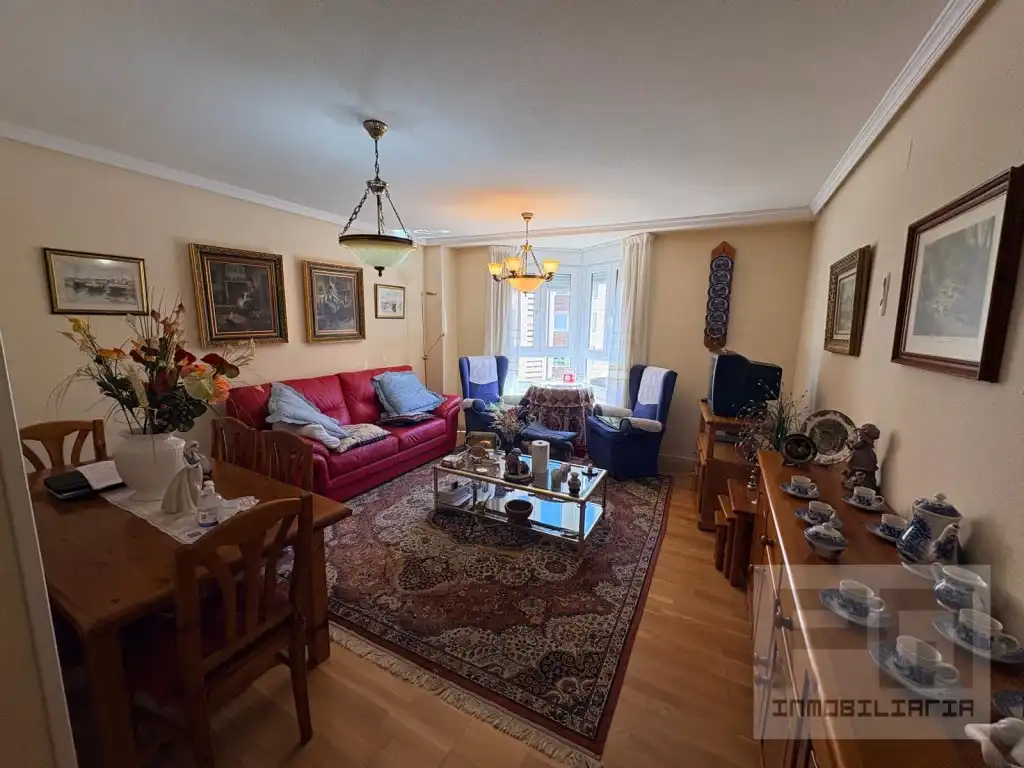 Wohnzimmer von Wohnung zum Verkauf in Ávila