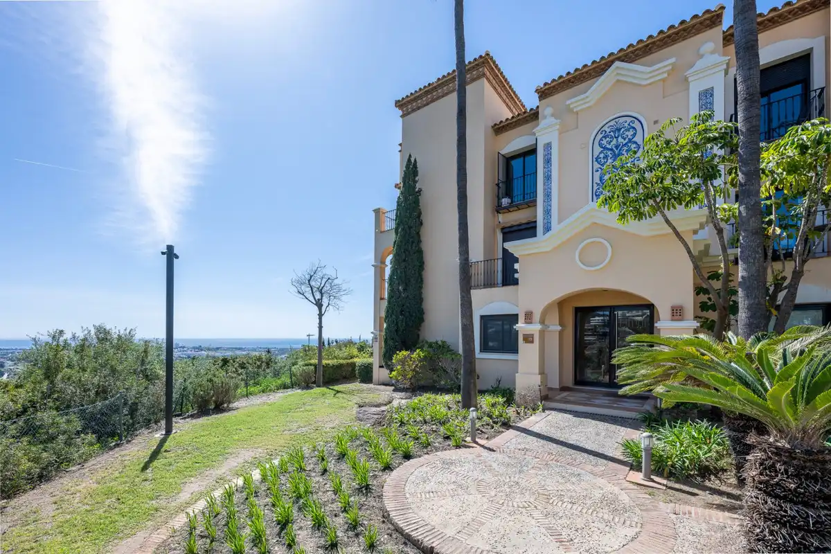 Piso con terraza en venta en Urbanizacion el Herrojo 2, imagen 59
