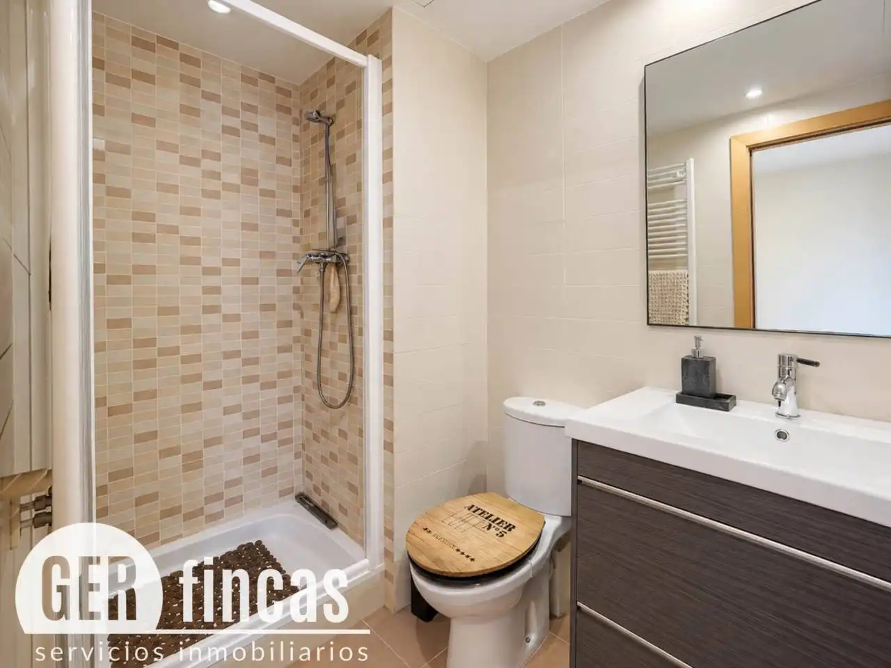 Baño de Piso en venta en Terrassa con Aire acondicionado, Calefacción y Parquet