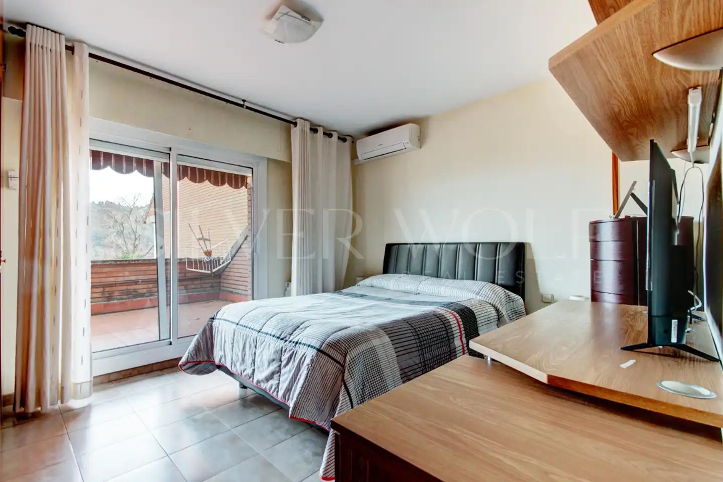 Dormitori de Casa o xalet en venda en Corbera de Llobregat amb Aire condicionat, Calefacció i Jardí privat