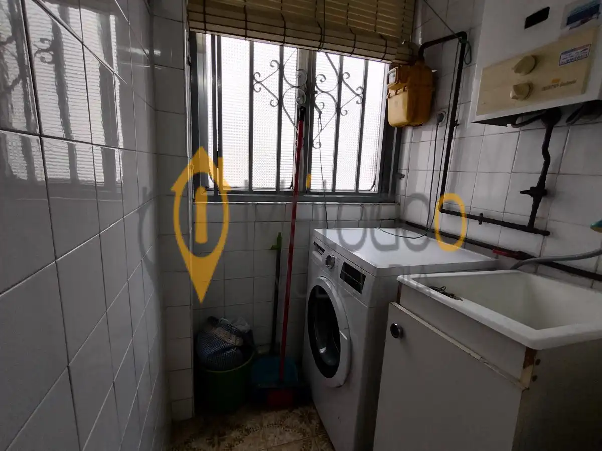 Kitchen of Flat for sale in Sevilla  with Air Conditioner, Heating and Furnished
