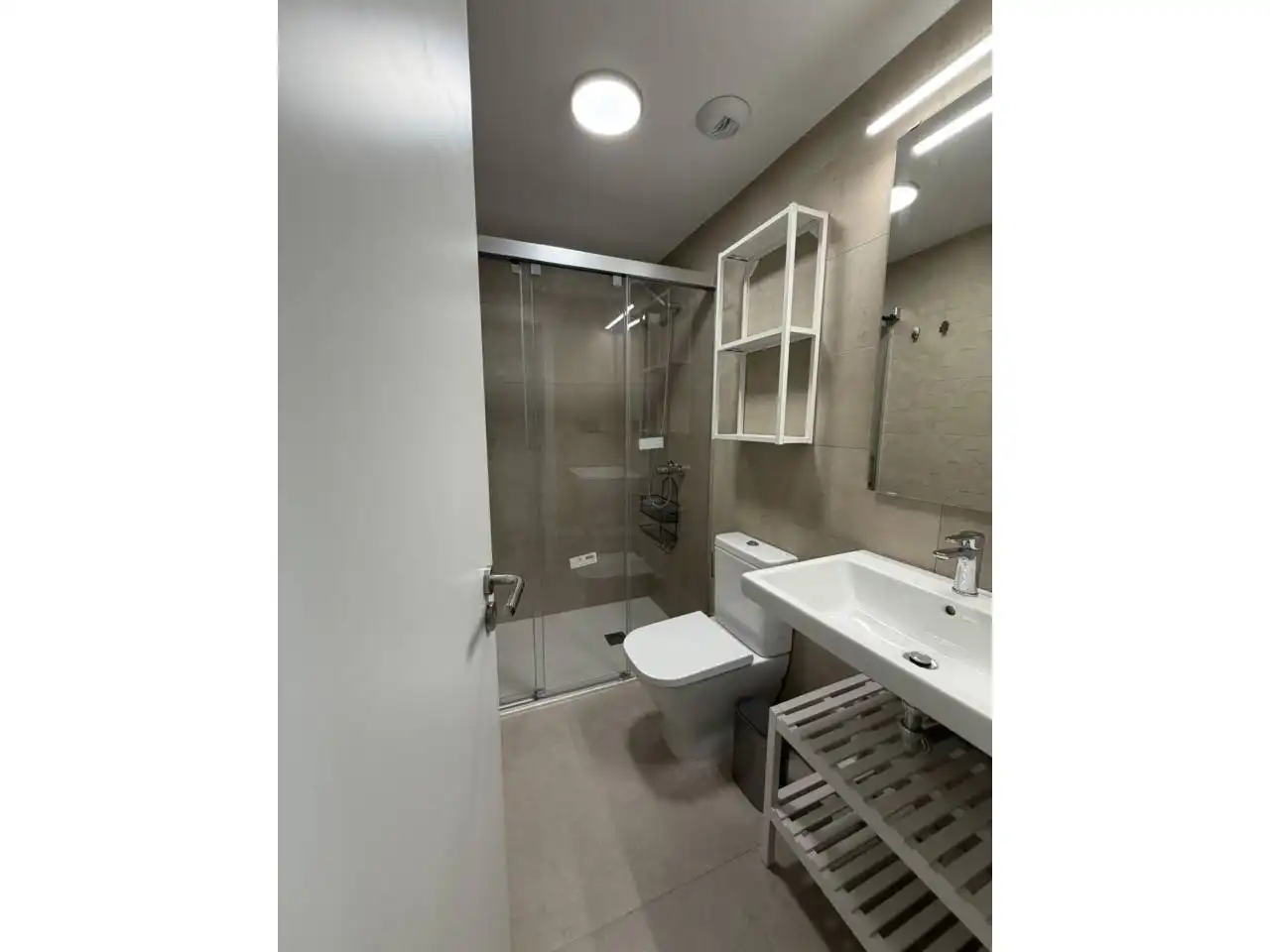 Baño de Piso de alquiler en Las Palmas de Gran Canaria con Trastero, Amueblado y Alarma