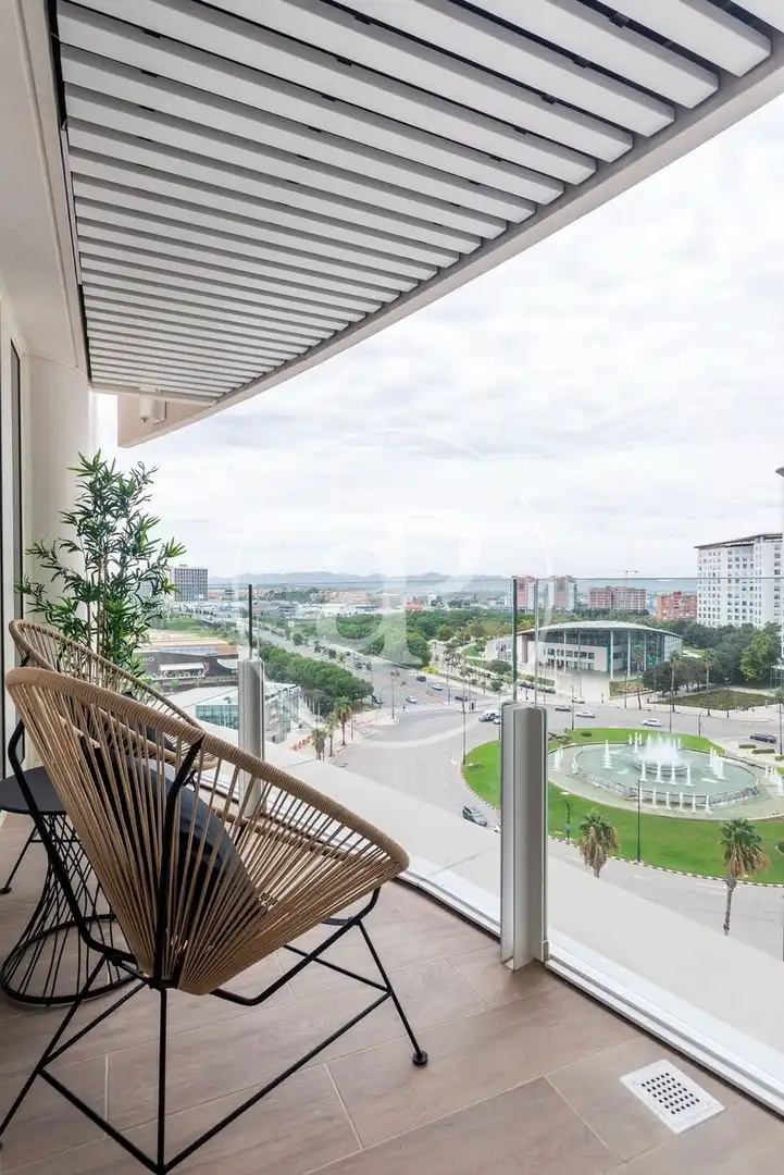 Flat with terrace to rent in Campanar