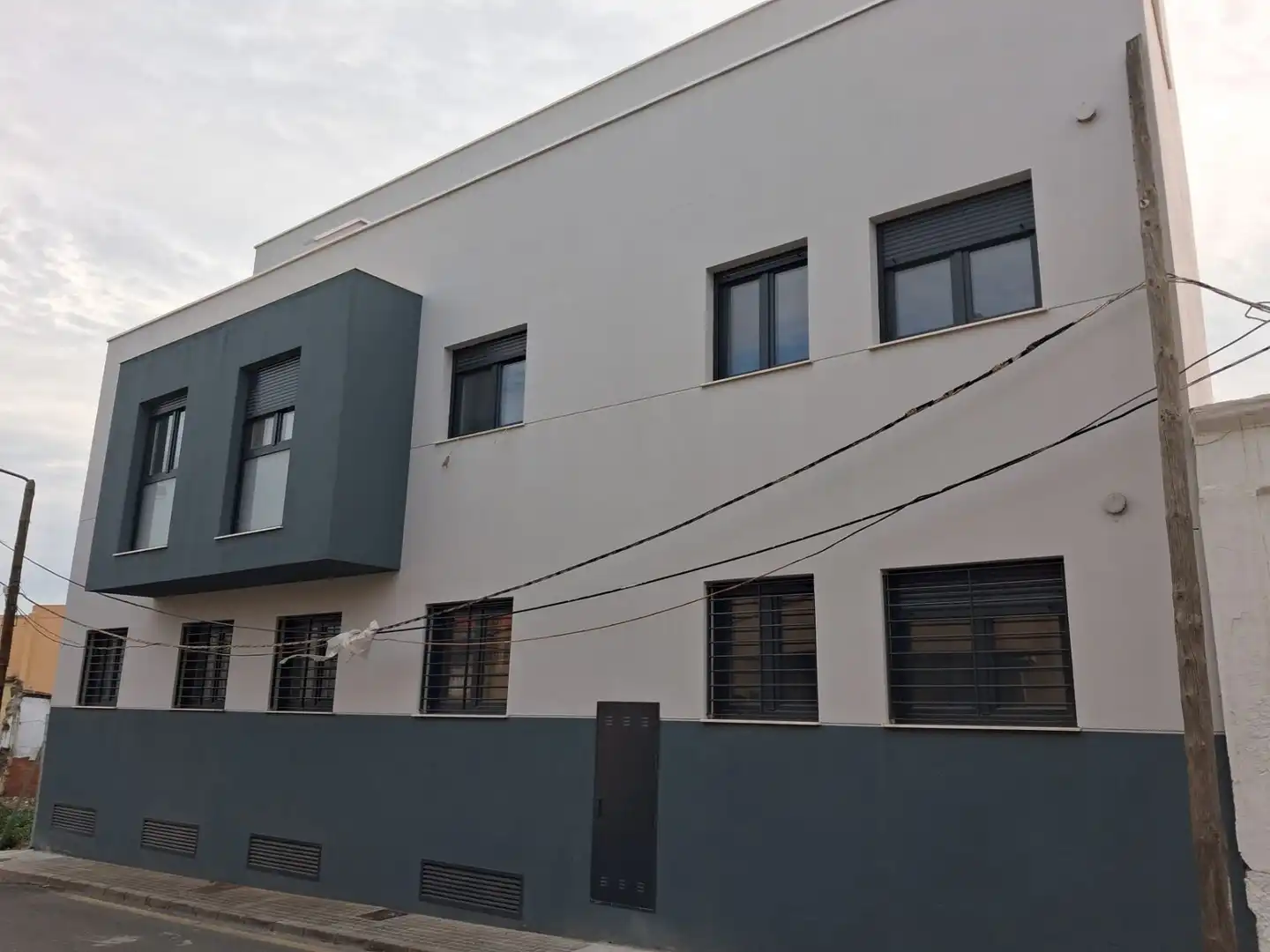 Vista exterior de Piso en venta en  Almería Capital