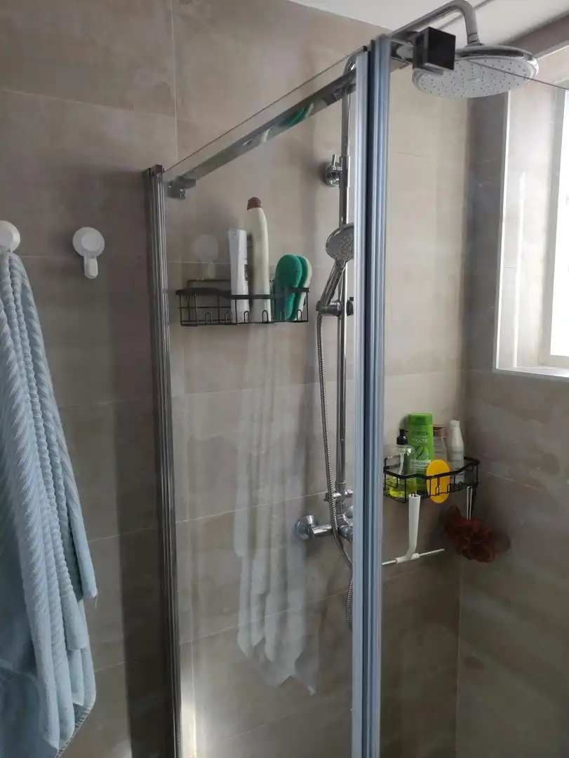 Baño de Piso para compartir en Macarena