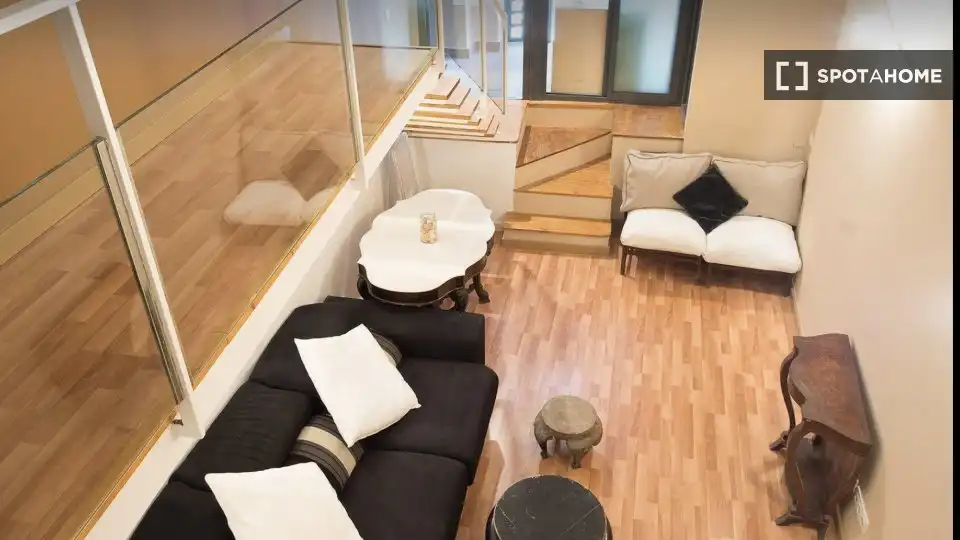 Piso con terraza en alquiler en Gràcia, imagen 2