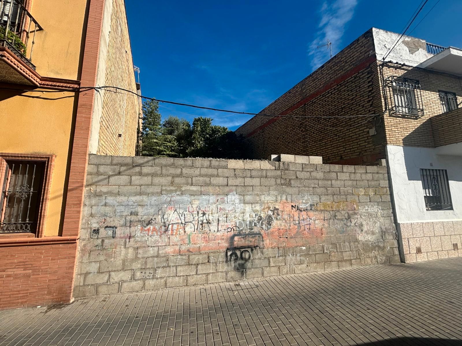 Vista exterior de Residencial en venta en  Sevilla Capital