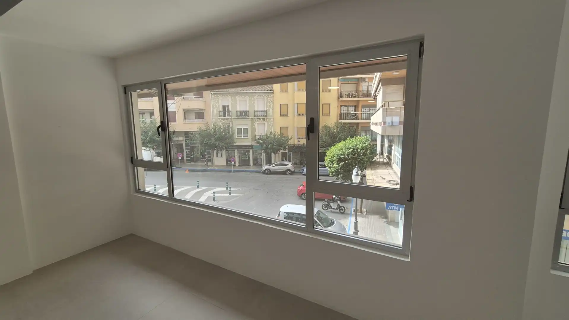 Vista exterior de Oficina en venda en Villena