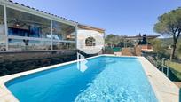 Piscina de Casa o xalet en venda en Sant Vicenç Dels Horts amb Aire condicionat, Jardí privat i Terrassa