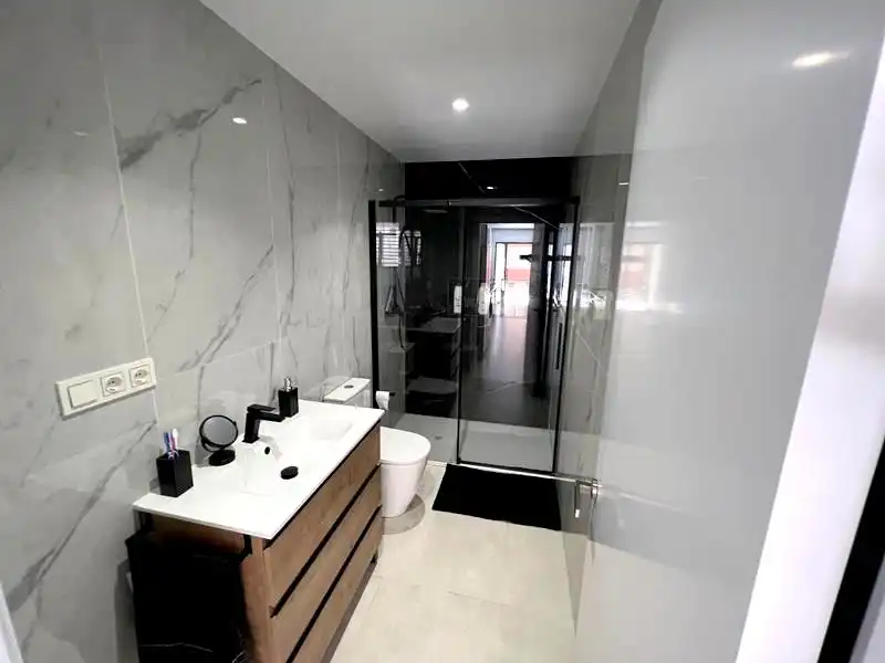 Bathroom of Flat for rent in Málaga  with Air Conditioner, Heating and Furnished