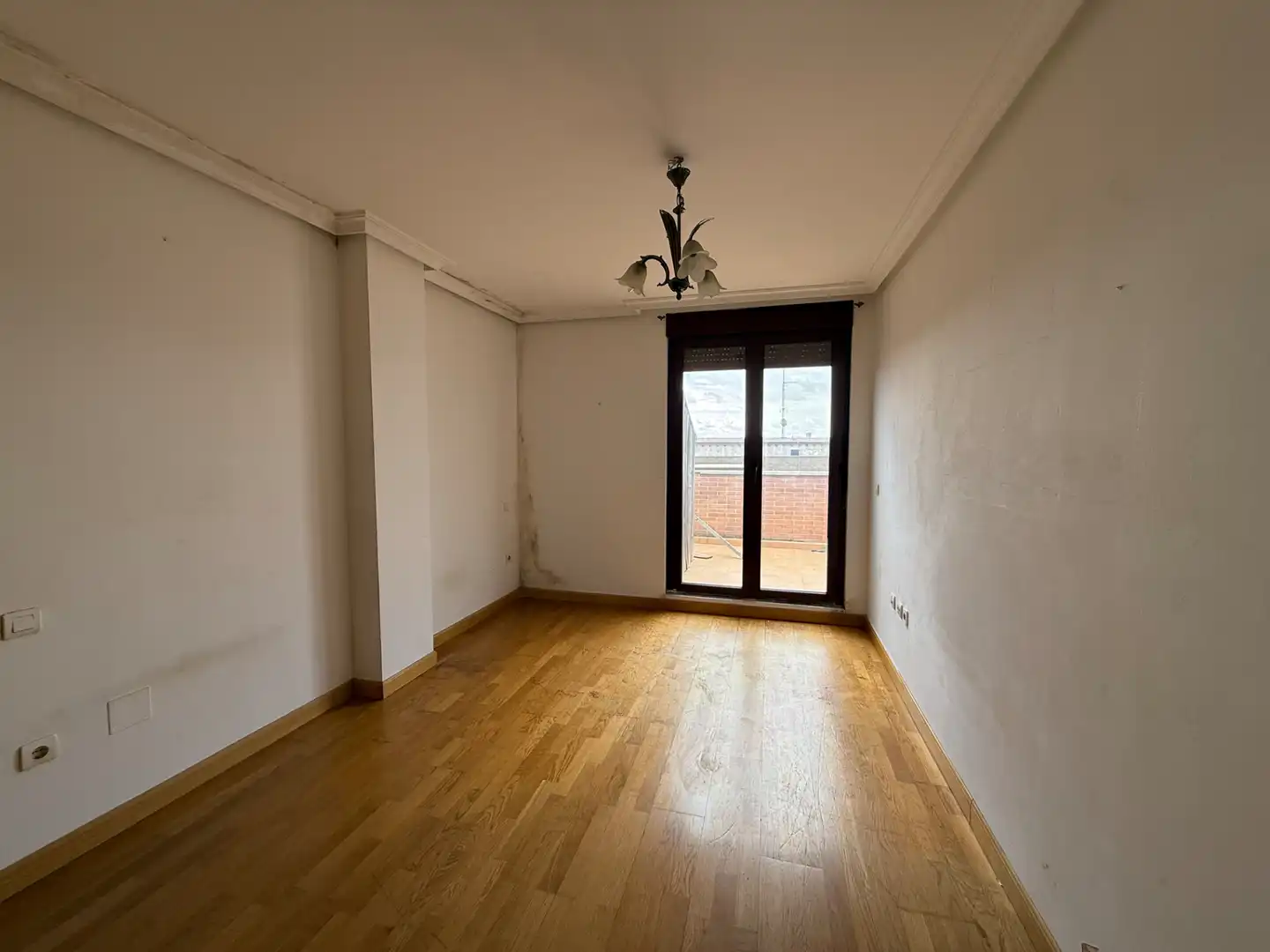 Habitación de Piso en venta en Benavente con Calefacción, Terraza y Balcón