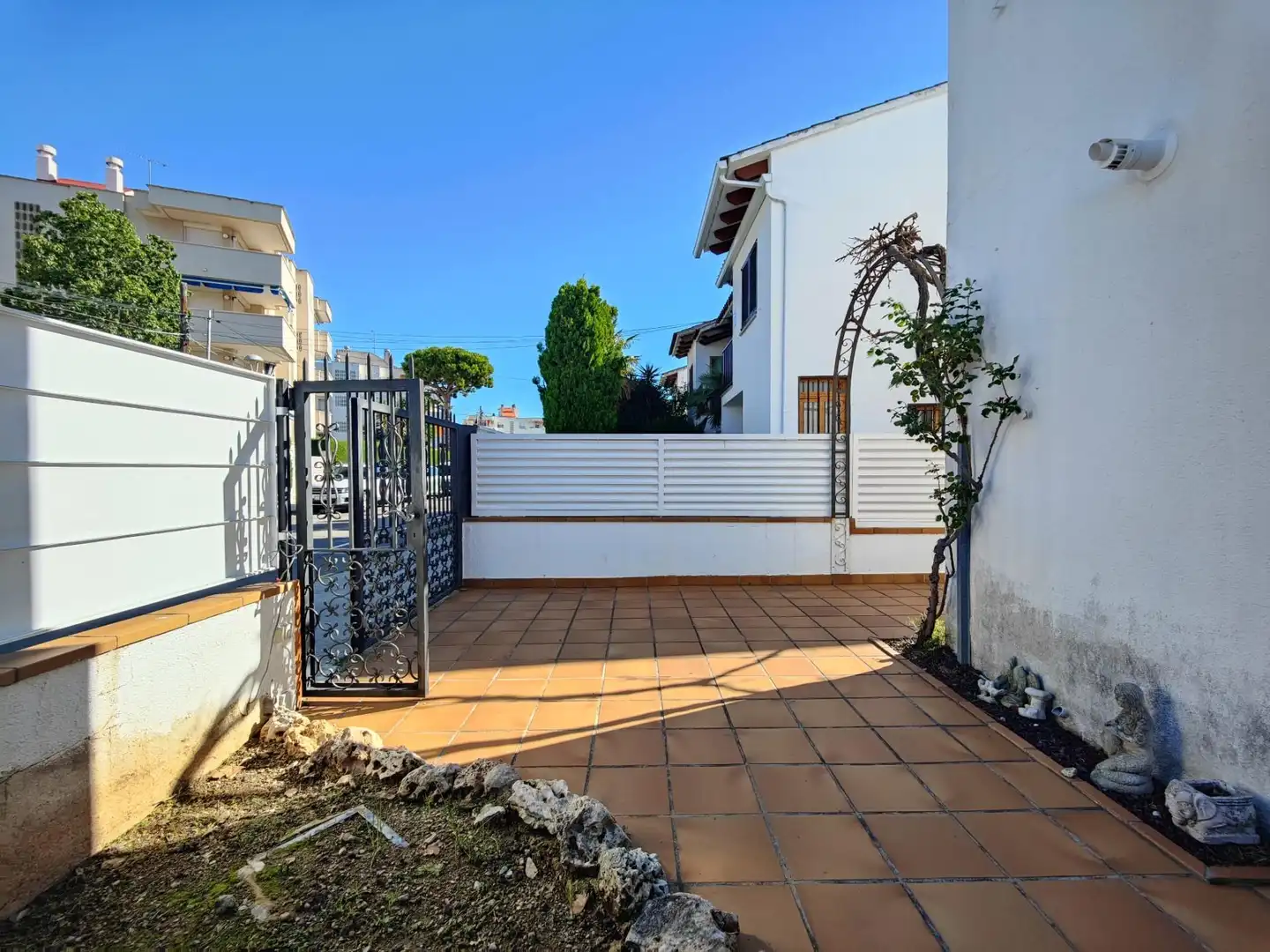 Terraza de Casa adosada en venta en Calafell con Aire acondicionado, Calefacción y Jardín privado