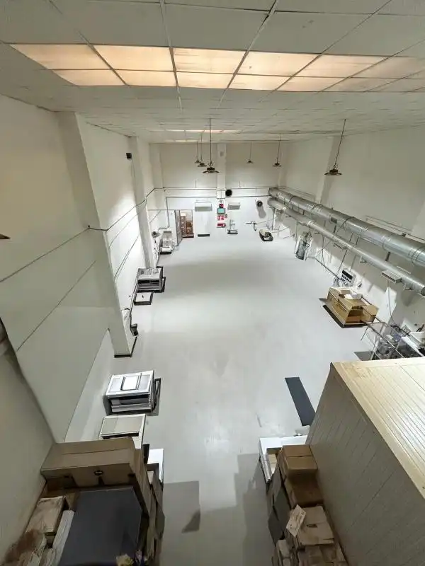 Nave industrial en venta en Carrer Comuna di Carrara, imagen 7