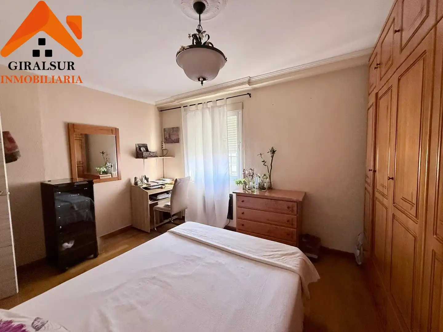 Bedroom of Flat for sale in Sevilla  with Air Conditioner and Terrace