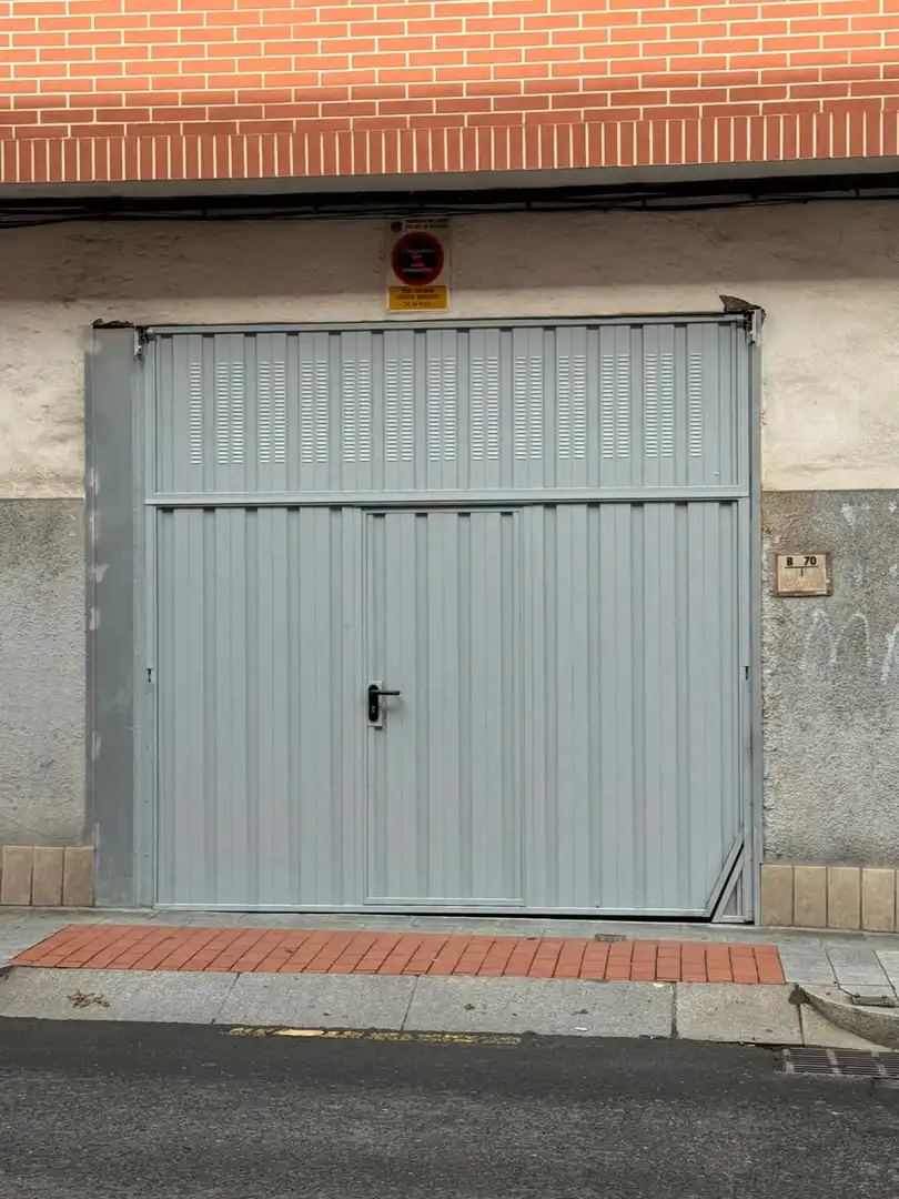 Außenansicht von Garage zur Miete in Barakaldo 