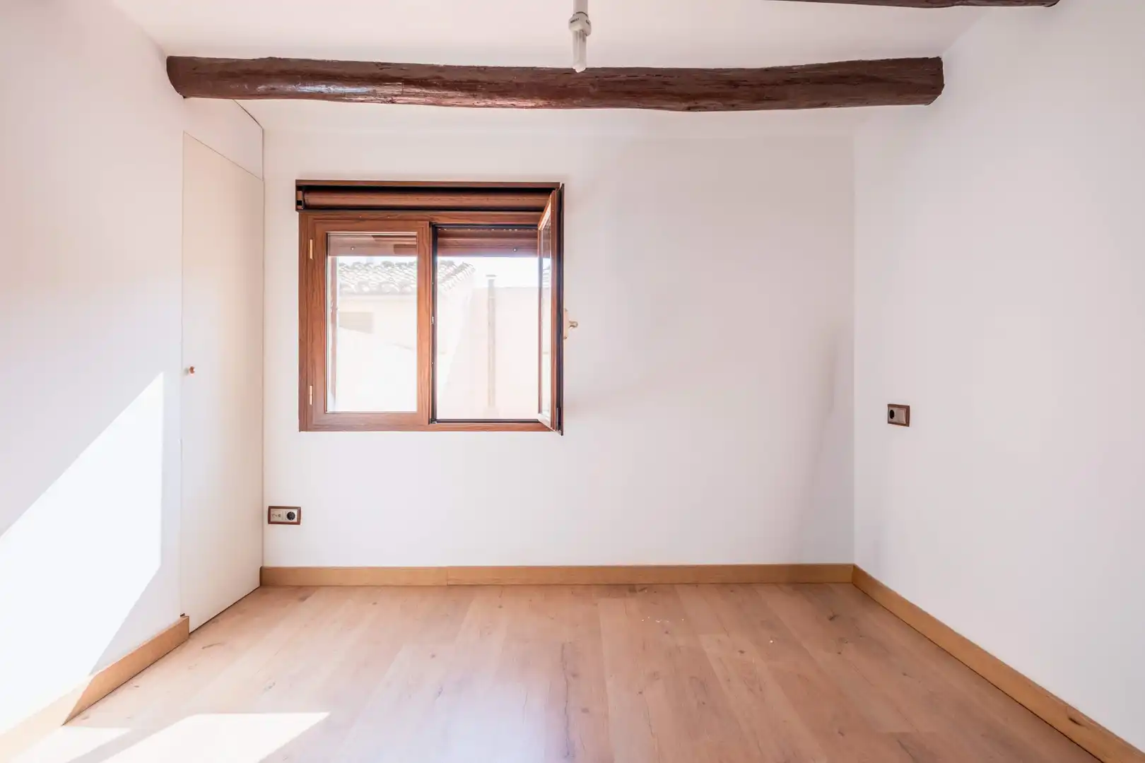 Bedroom of Houses for sale in Calatorao  with Air Conditioner, Terrace and Balcony