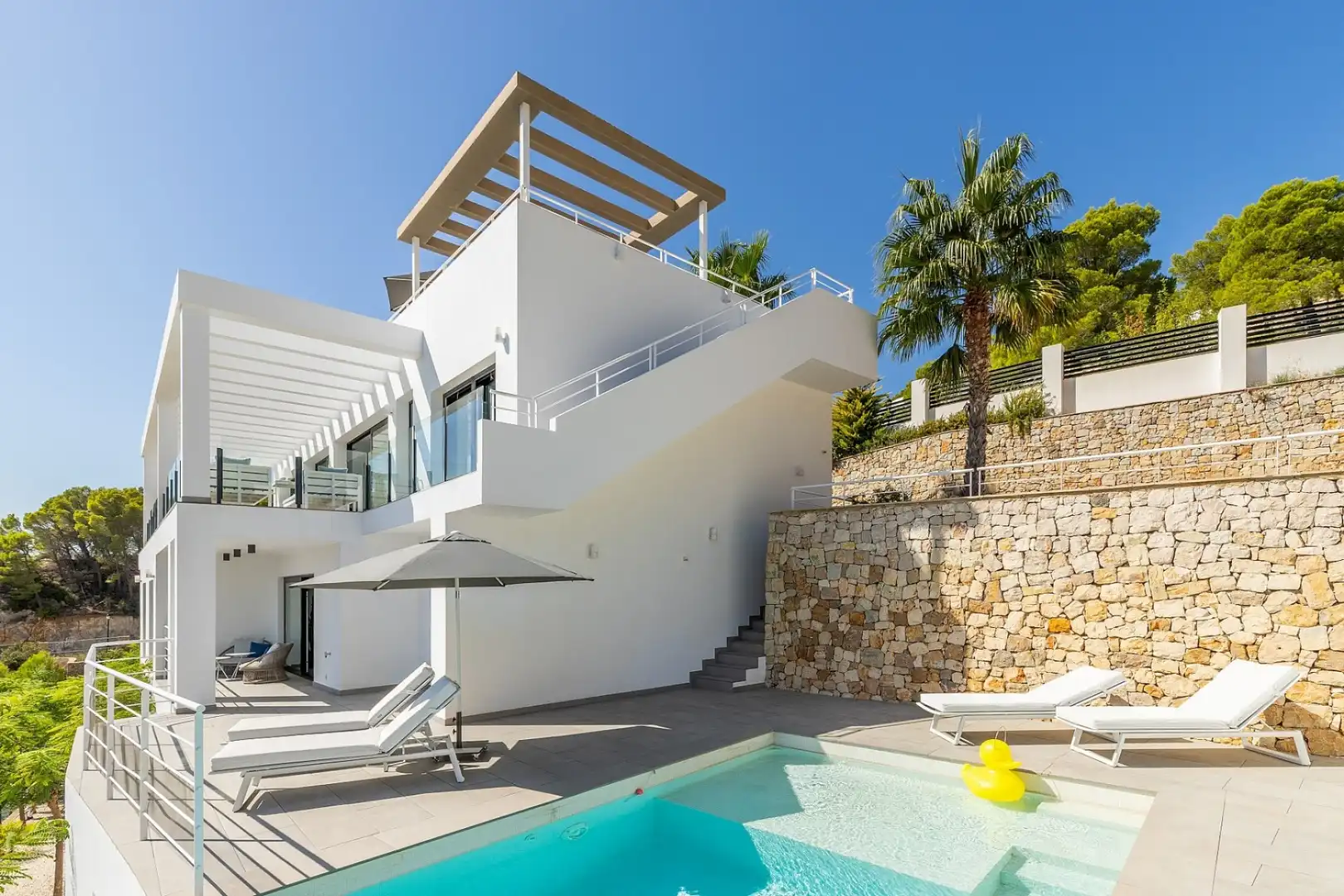 Vista exterior de Casa o chalet en venta en Altea con Terraza y Piscina