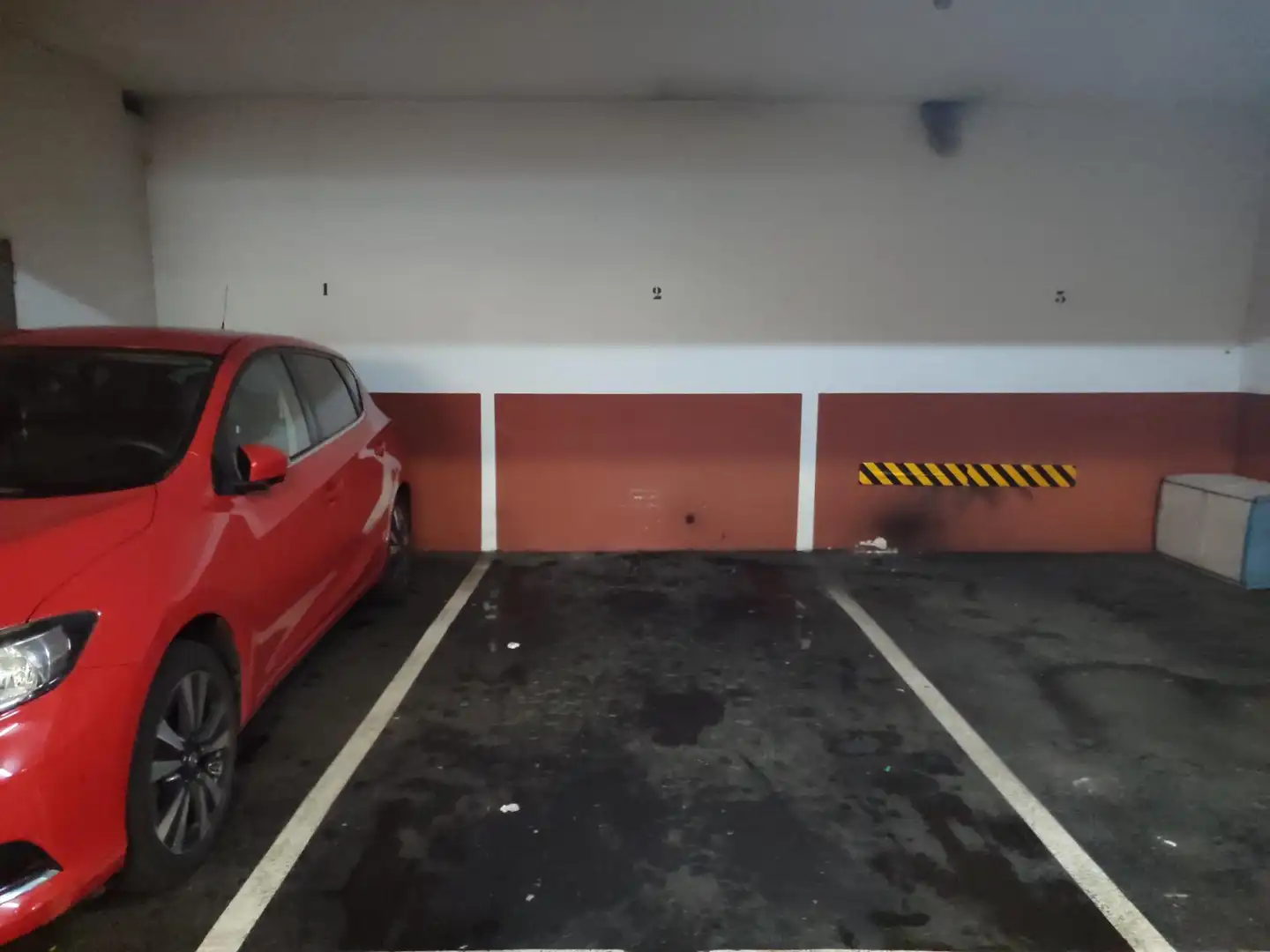 Parking of Garage for rent in Oviedo 
