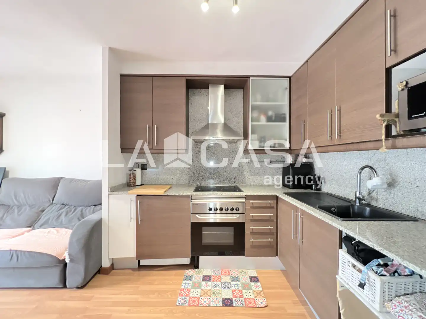 Piso con balcón en venta en Calle SARAGOSSA