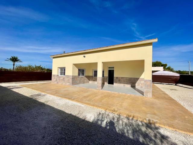 Casa-chalet en Alquiler en La Algoda - Matola - Llano de San José