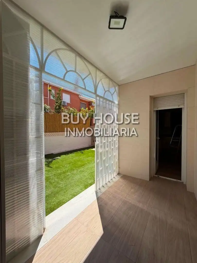 Villa con giardino in vendita a Estación - Cruz Roja, imagen 17