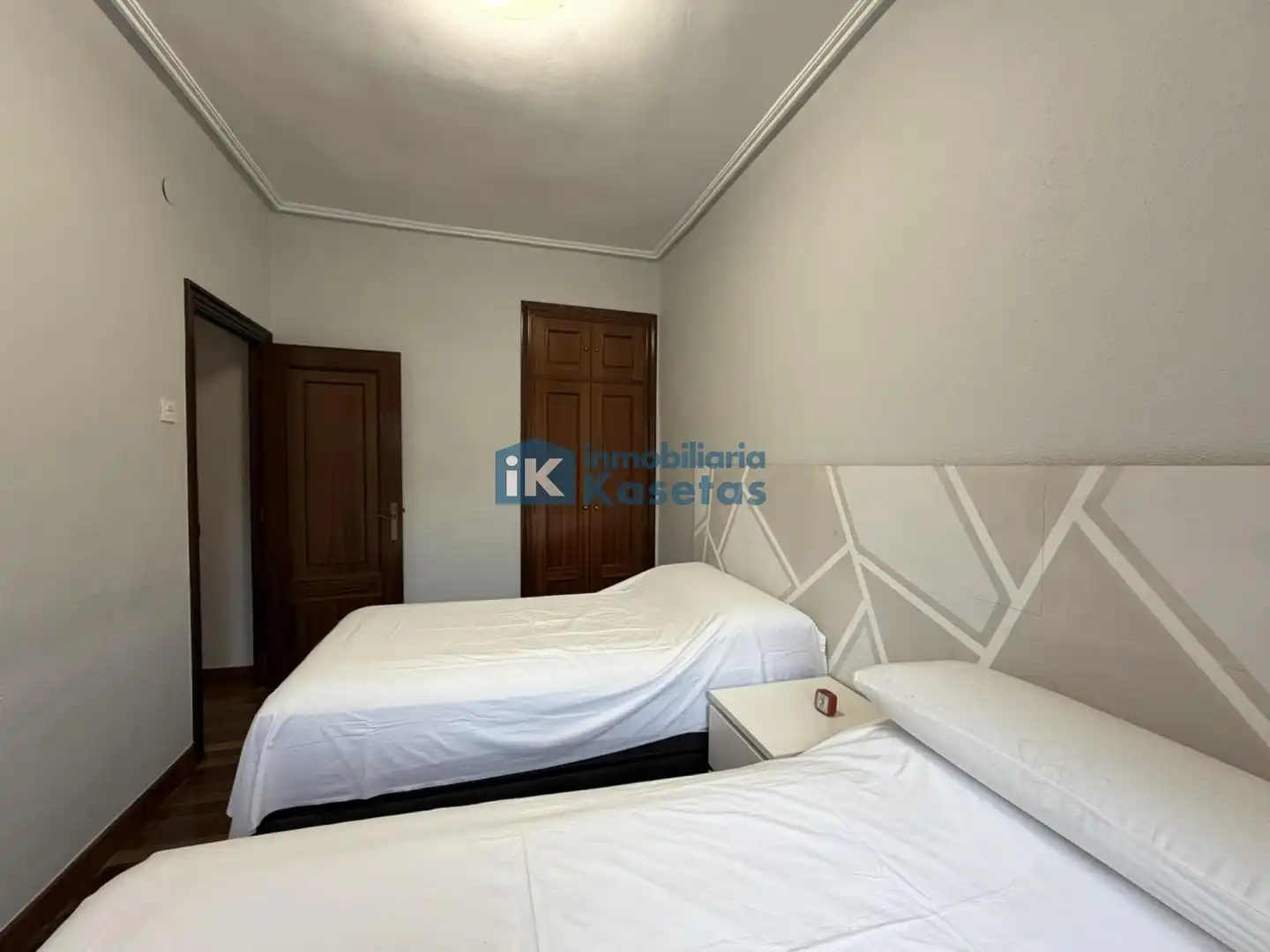 Habitación de Piso en venta en Basauri  con Calefacción