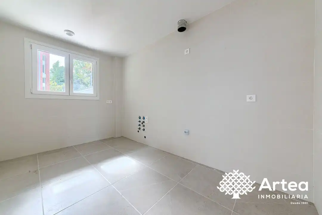 Detached house with terrace for sale in Julian Garaizar Kalea, imagen 16
