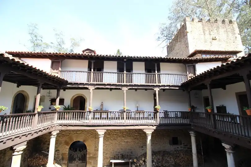 Exterior view of Houses for sale in Salas  with Furnished