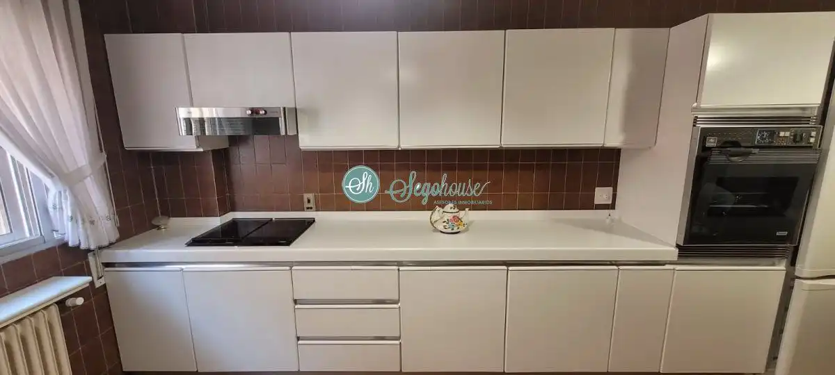 Kitchen of Flat for sale in Segovia  with Heating, Parquet flooring and Terrace