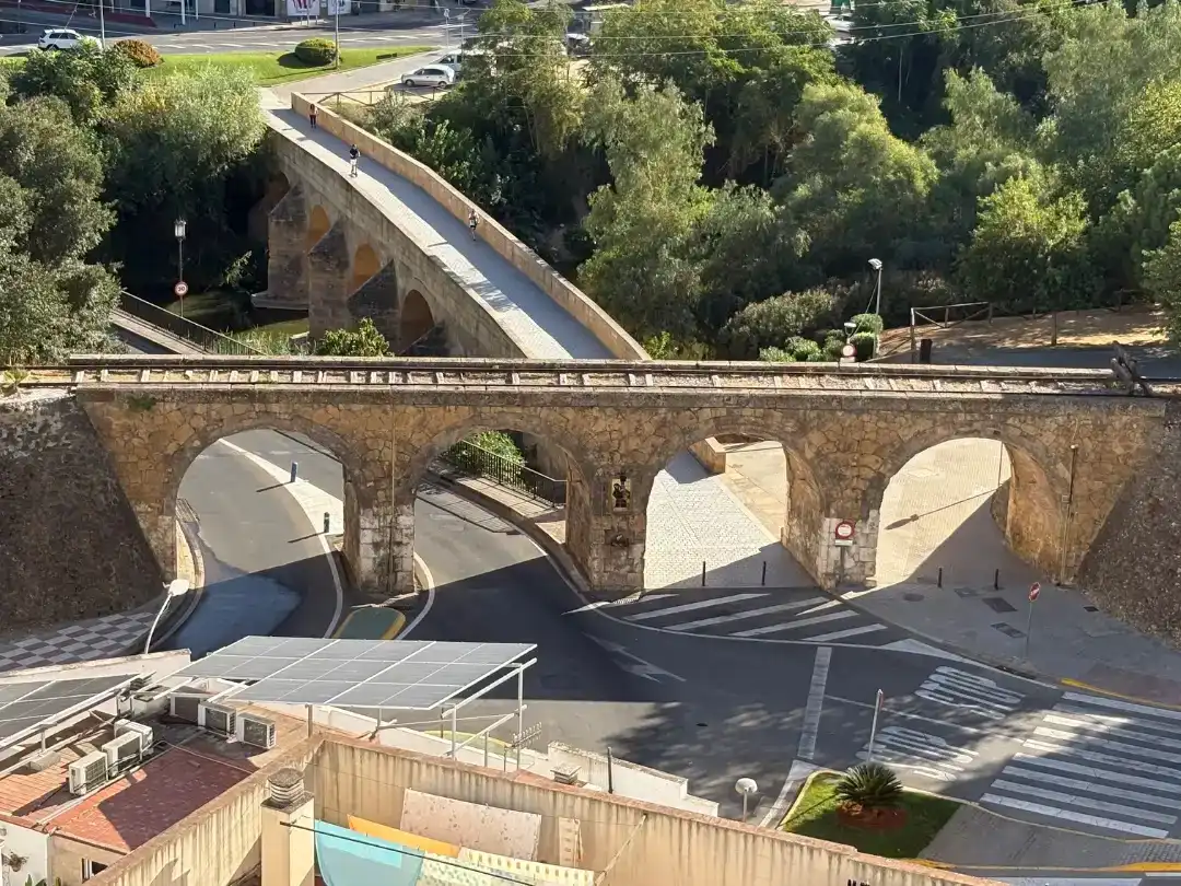 Vista exterior de Pis en venda en Alcalá de Guadaira amb Terrassa
