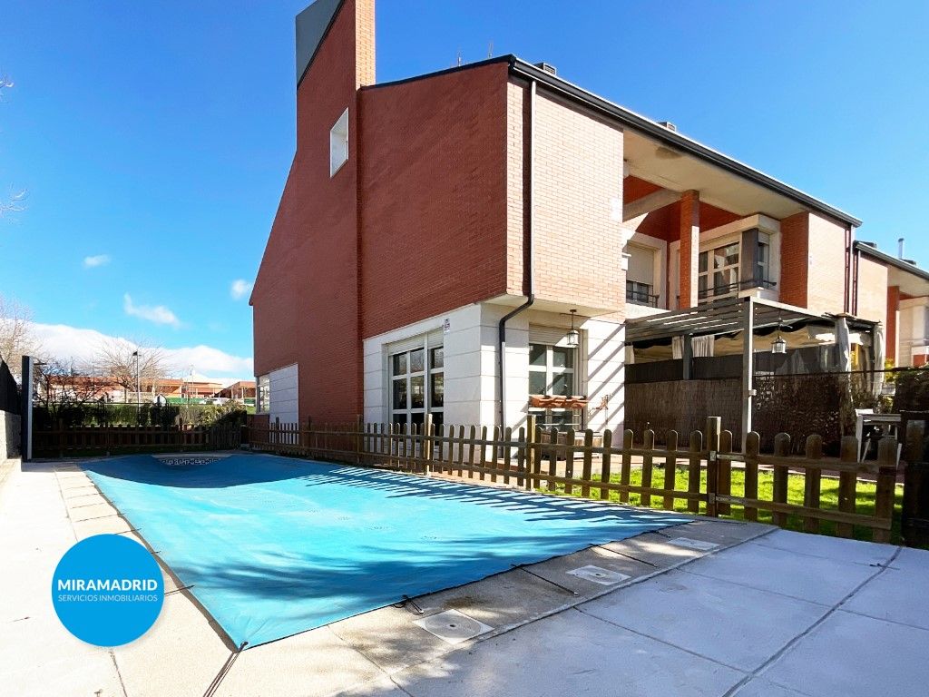 Swimming pool of House or chalet for sale in Paracuellos de Jarama  with Swimming Pool