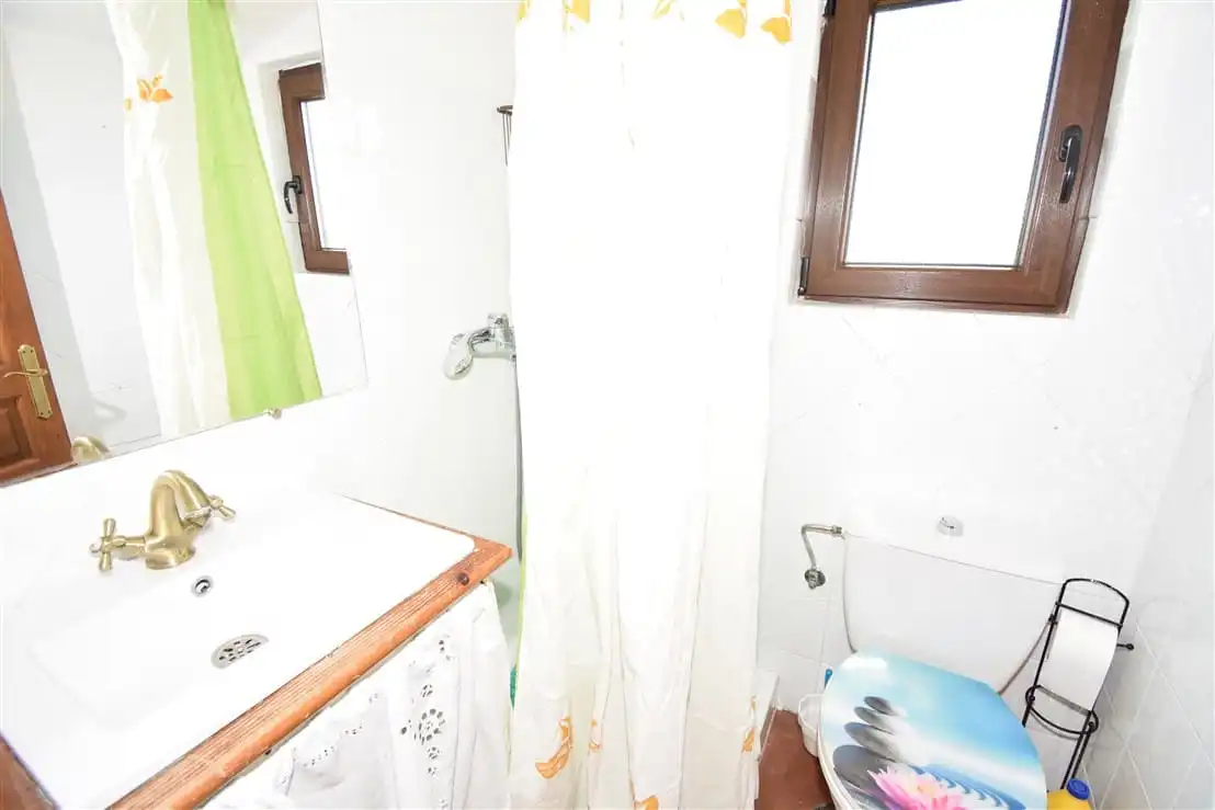 Baño de Finca rústica de alquiler en Medio Cudeyo con Jardín privado y Amueblado