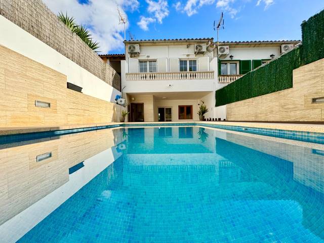 Casa adosada en Alquiler en Carrer GARONDA en Cala Pi - Vallgornera