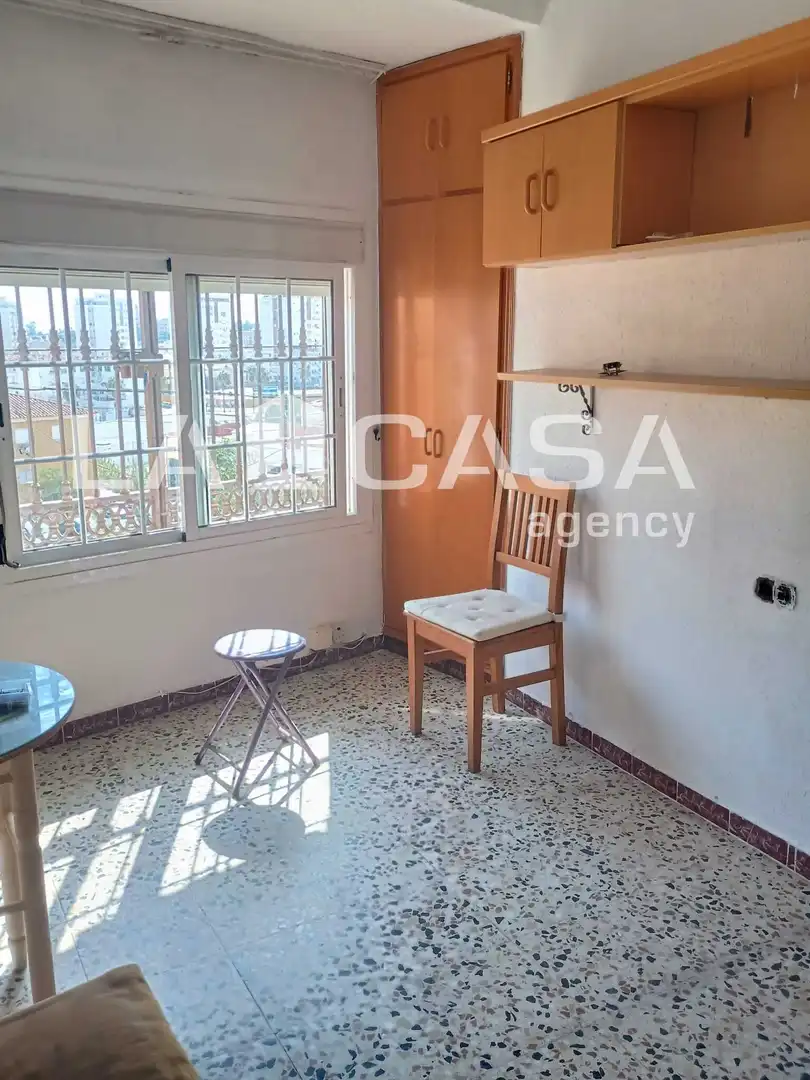 Houses for sale in Algeciras  with Terrace and Balcony