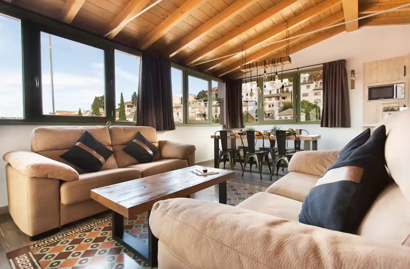 Wohnzimmer von Wohnungen zur Miete in Granada mit Klimaanlage, Heizung und Parkett