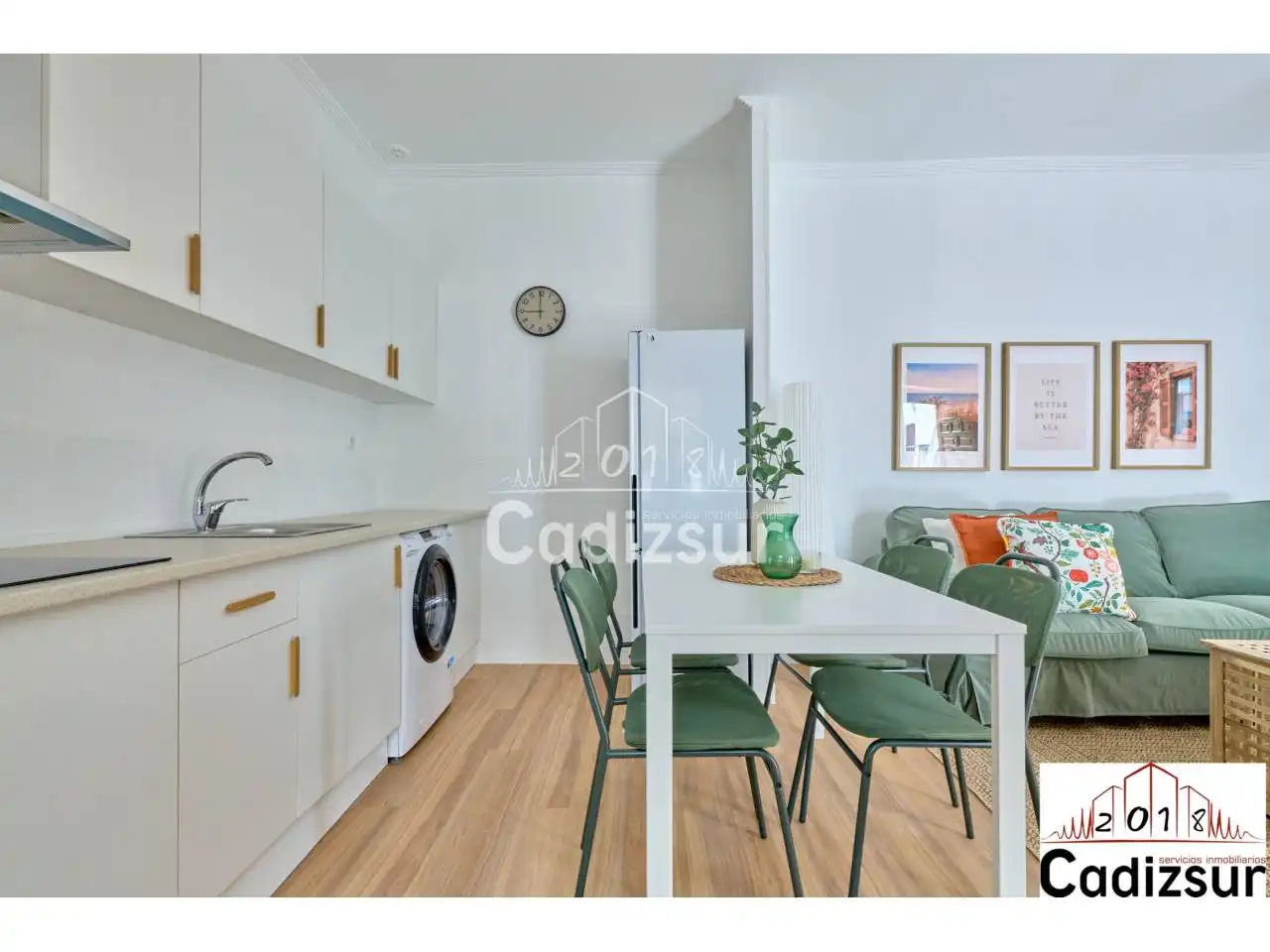 Cocina de Piso en venta en Cádiz con Trastero y Amueblado