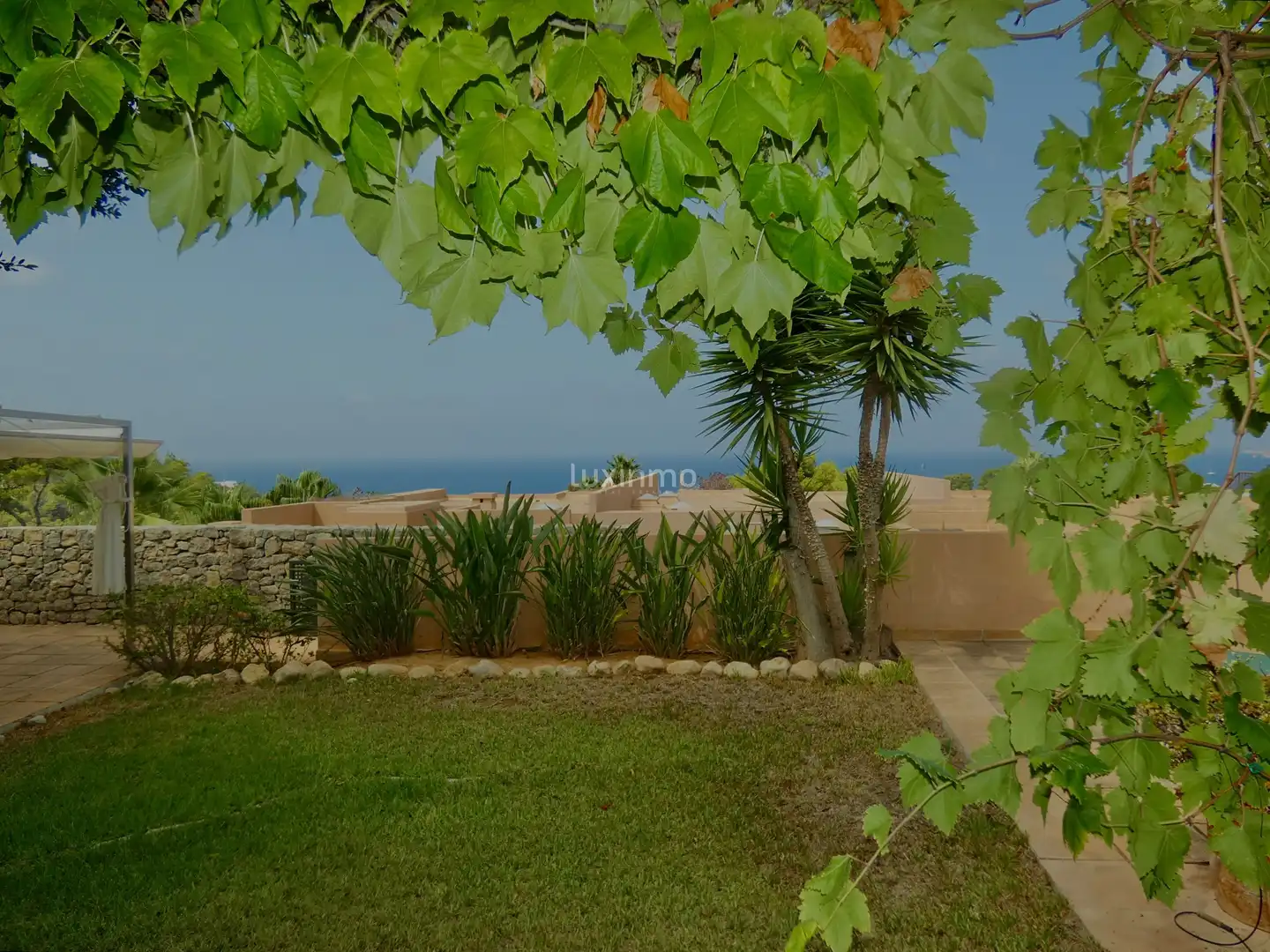 Casa pareada con piscina en venta en Cala Vedella-Cala Tarida, imagen 2