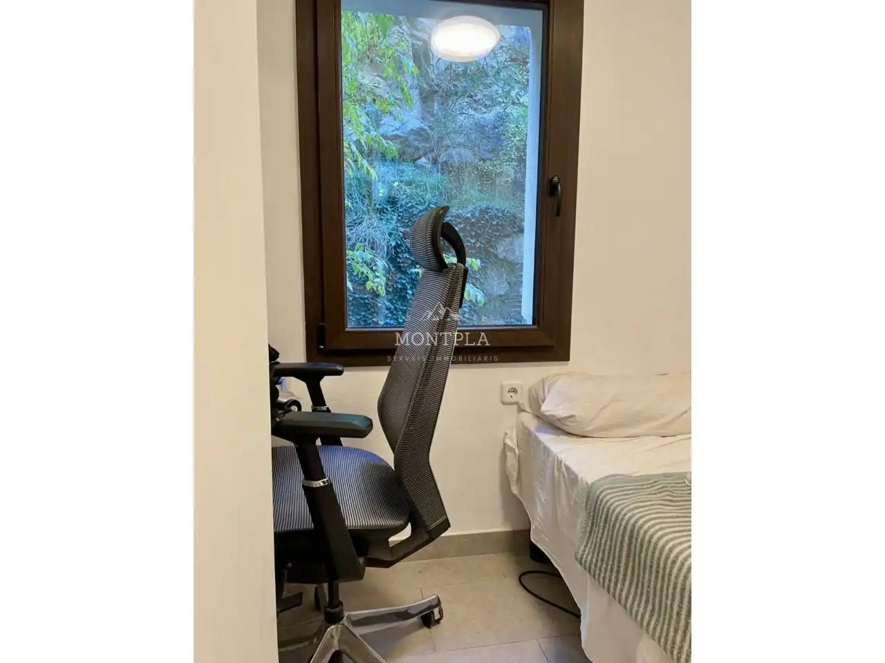 Habitación de Piso de alquiler en Andorra la Vella con Terraza, Trastero y Amueblado