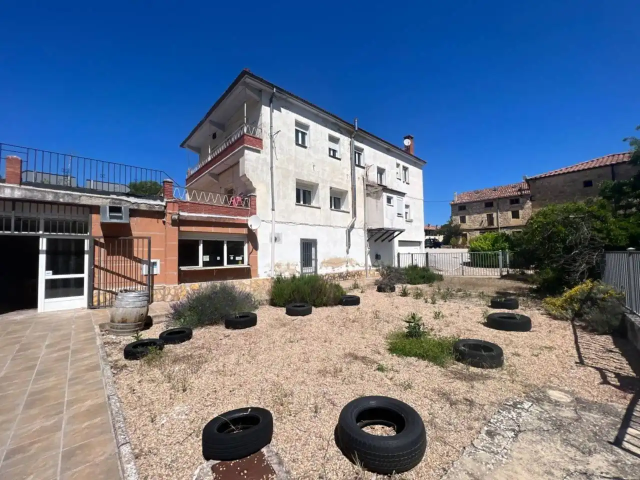 Exterior view of Houses for sale in Tubilla del Agua  with Heating, Private garden and Terrace