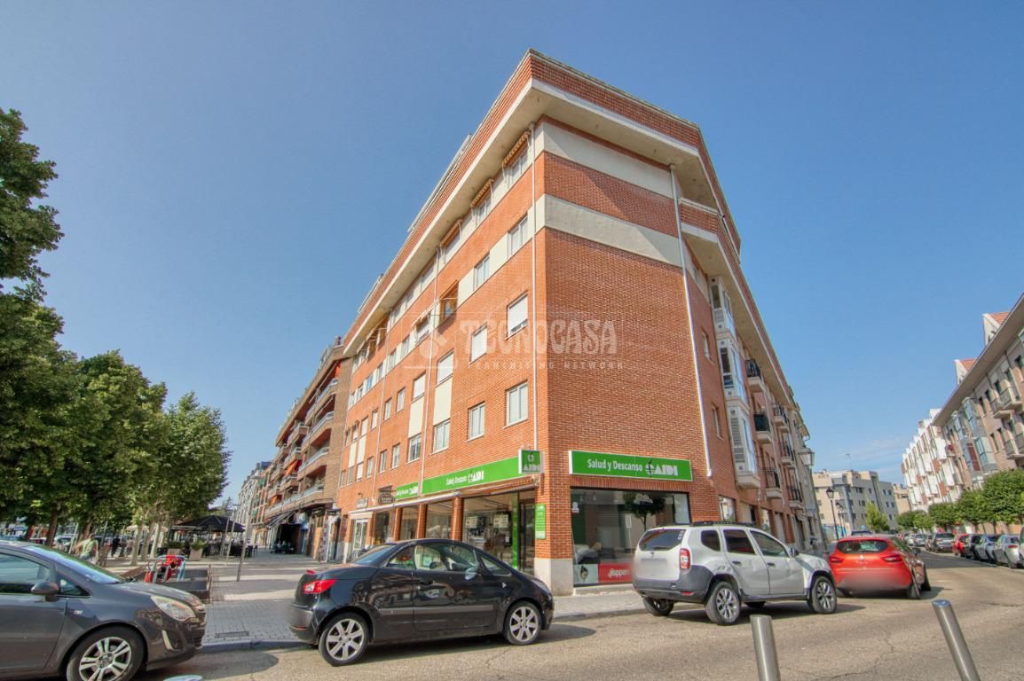 Vista exterior de Pis en venda en Laguna de Duero amb Calefacció
