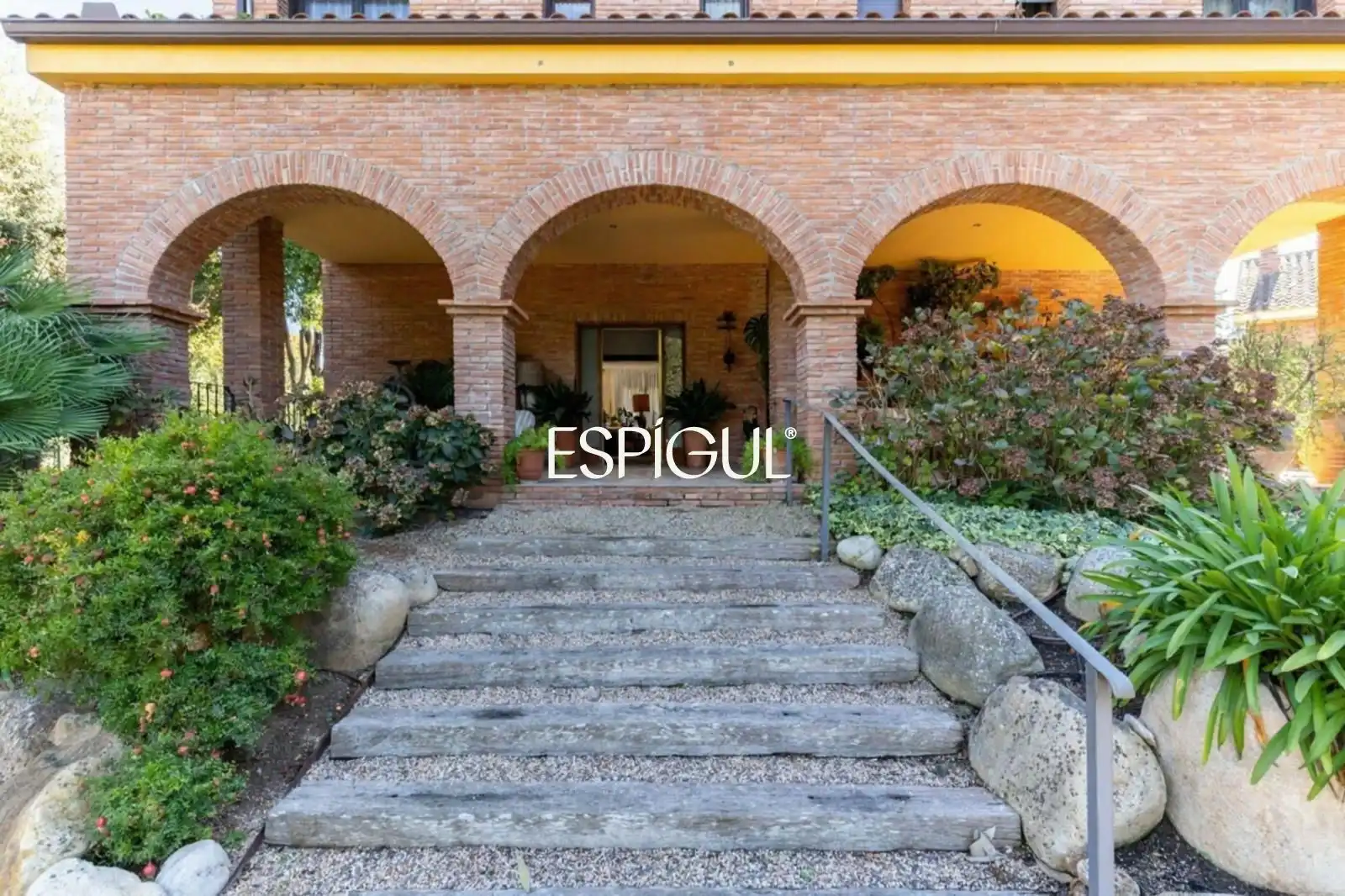 Casa o chalet de alquiler en Sant Cugat del Vallès con Aire acondicionado, Calefacción y Jardín privado