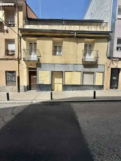 Vista exterior de Casa o xalet en venda en Madrid amb Terrassa