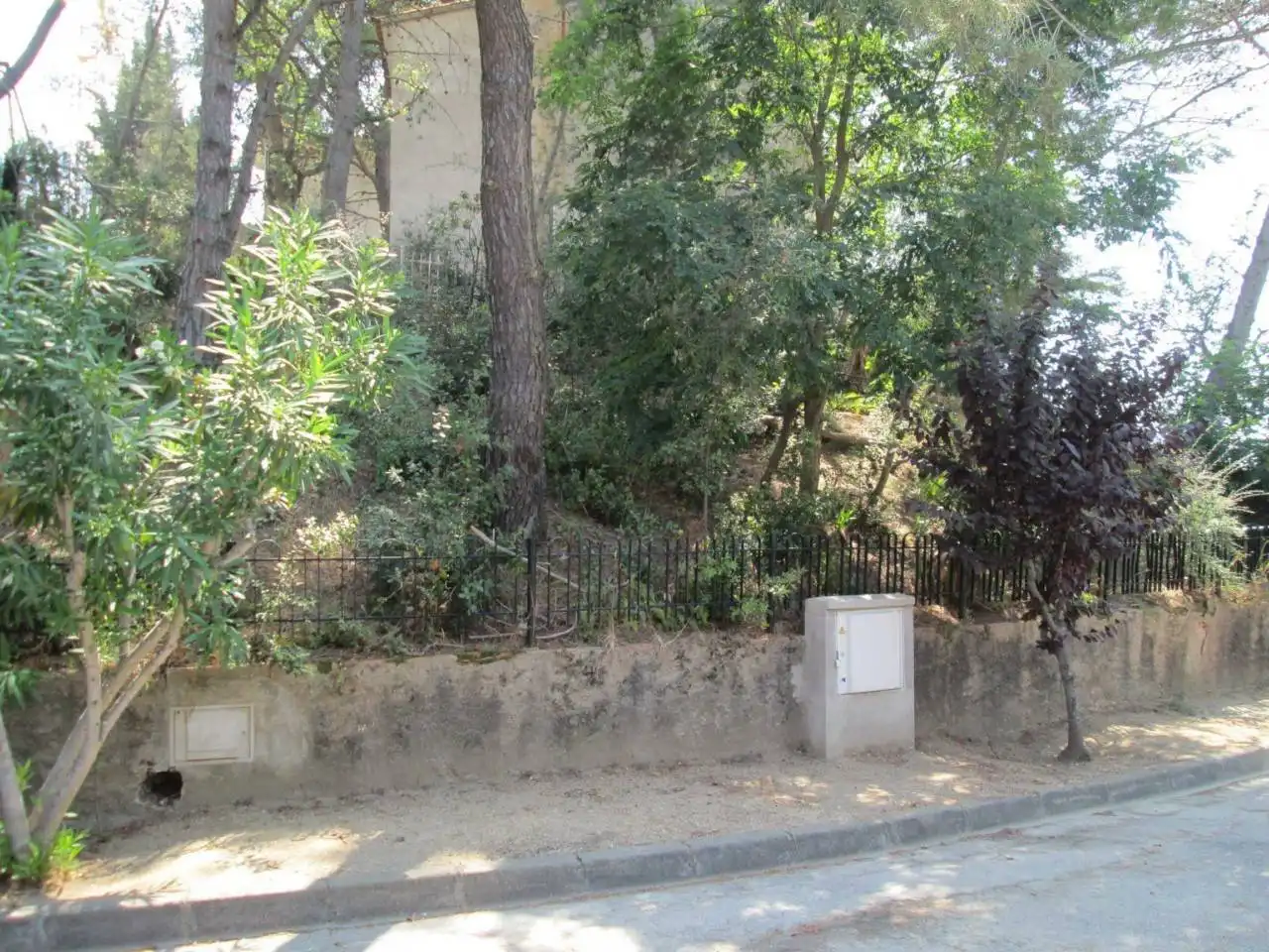 Terreno residencial en venta en Montgoda