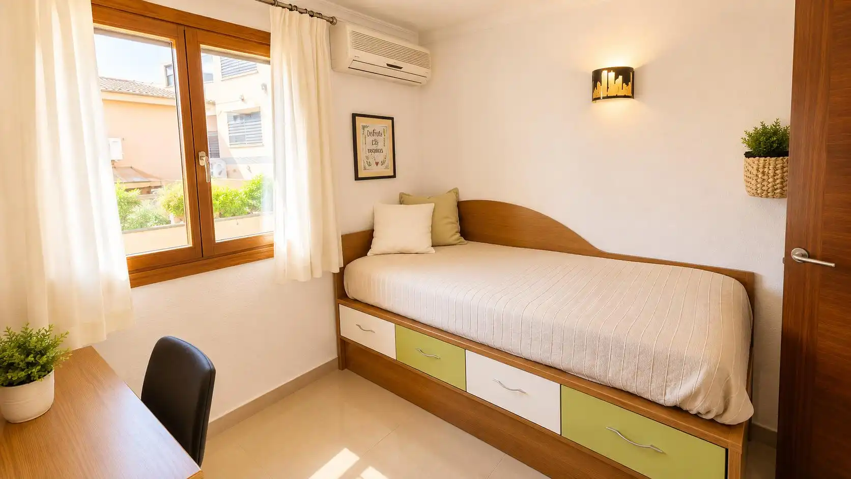 Bedroom of Houses for sale in  Palma de Mallorca  with Air Conditioner, Heating and Terrace