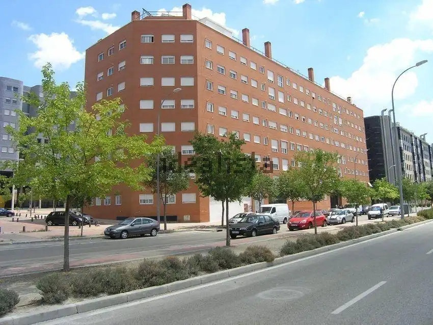 Vista exterior de Piso en venta en Madrid