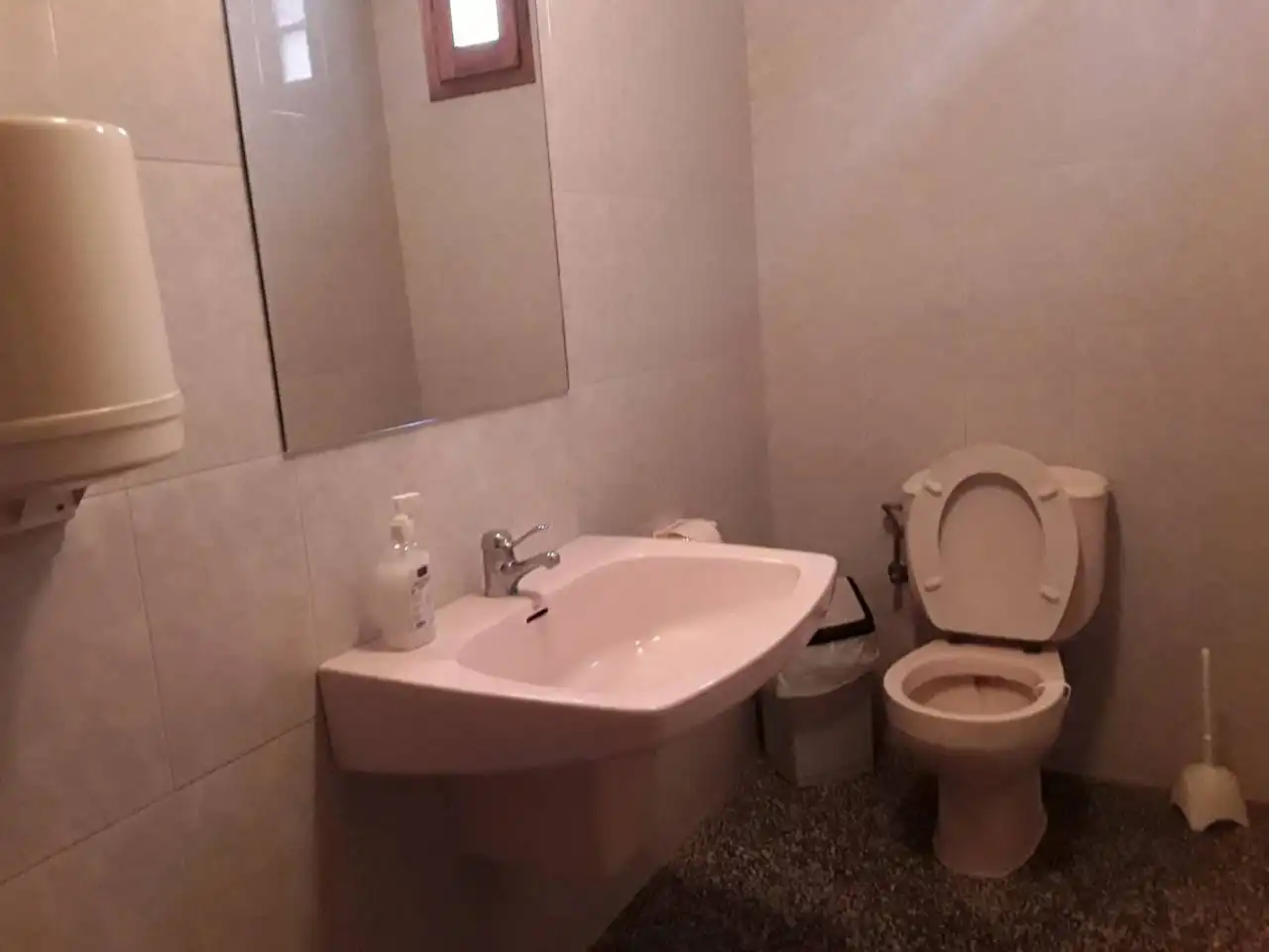 Gewerbefläche zum Verkauf in Berga, imagen 18