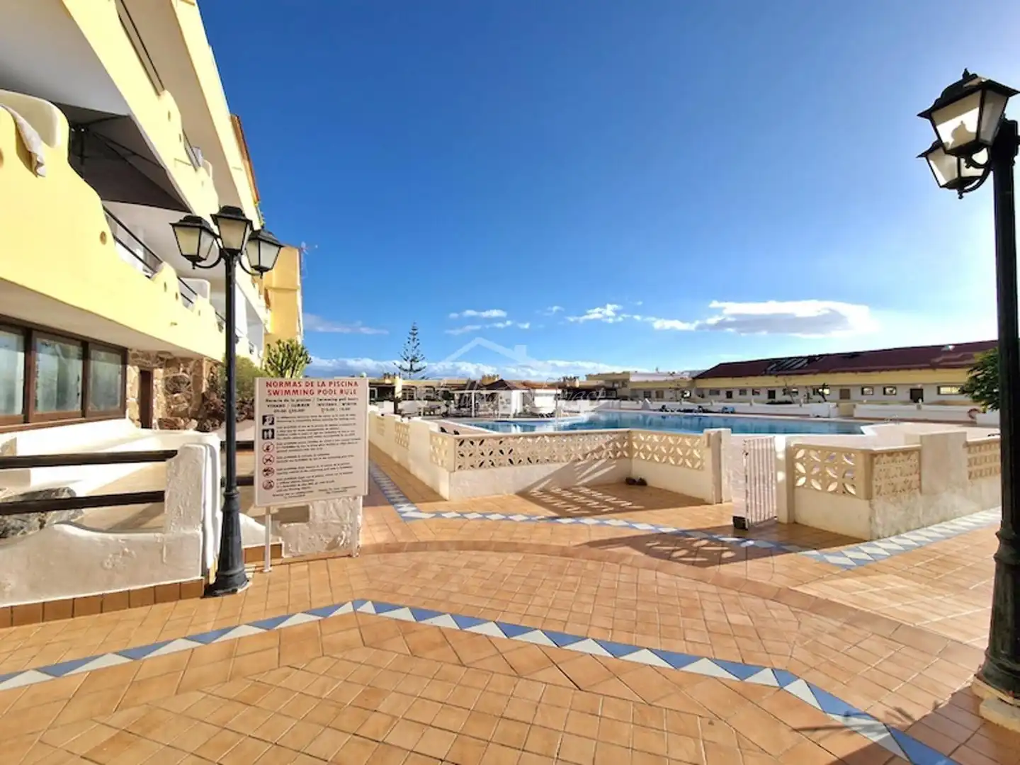 Piscina de Ático en venta en Adeje con Parquet, Terraza y Piscina
