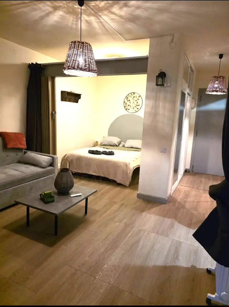 Schlafzimmer von Wohnung zur Miete in Salou mit Klimaanlage und Terrasse
