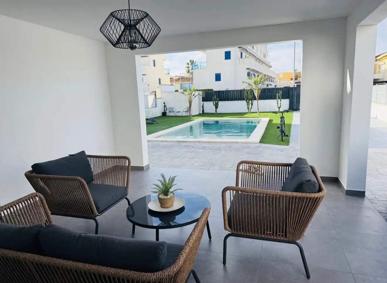 Terrassa de Casa o xalet en venda en Oliva amb Aire condicionat, Calefacció i Jardí privat