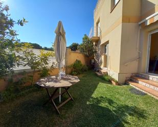 Garden of House or chalet for sale in Vilanova i la Geltrú  with Air Conditioner, Heating and Private garden